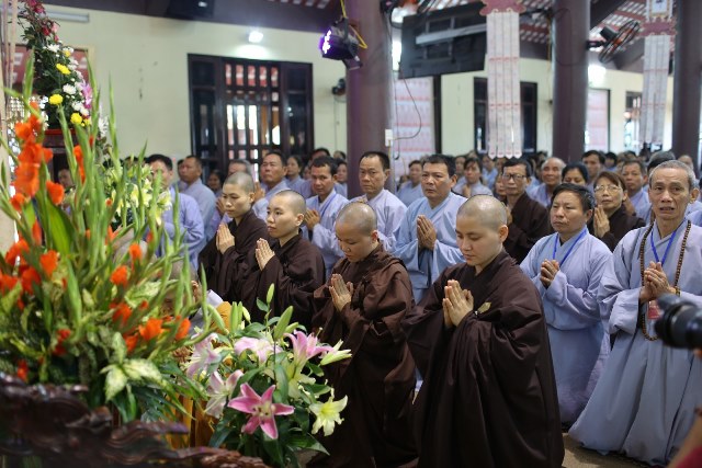 Hà Nội: Lễ truyền thụ Bồ tát giới cho Phật tử chùa Hòa Phúc 