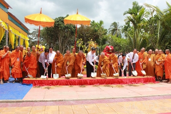 Cần Thơ: Đặt đá xây dựng Học viện Phật giáo Nam tông Khmer 