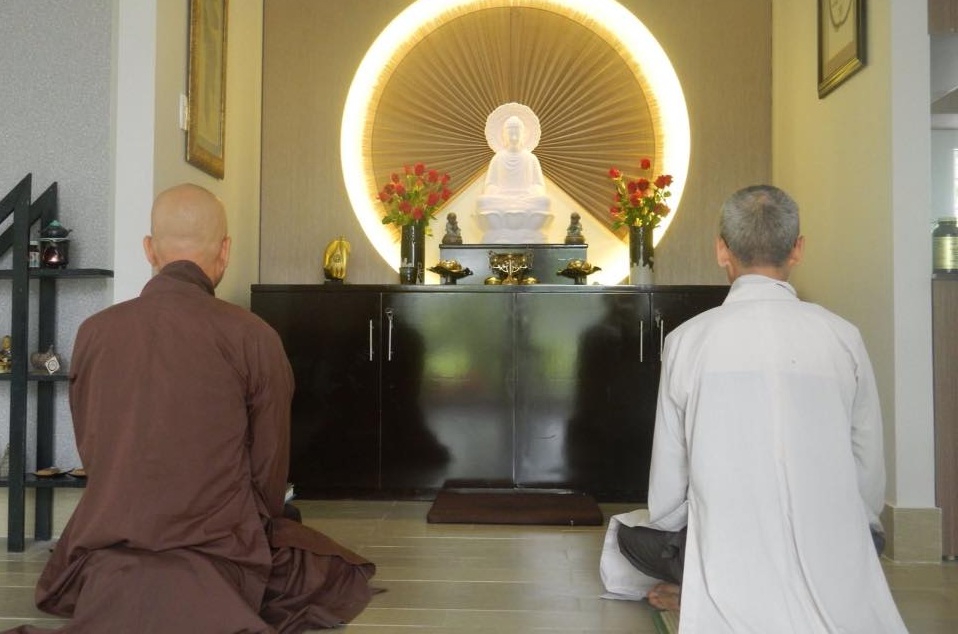 Đạo Phật phát triển hay lụi tàn? 