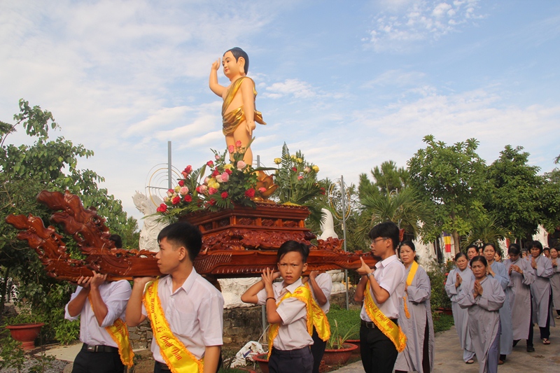 Đồng Nai: Chùa Phước Lộc rước Lễ Phật đản