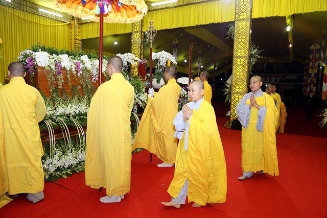 Các phái đoàn viếng tang lễ HT. Thích Quang Đạo