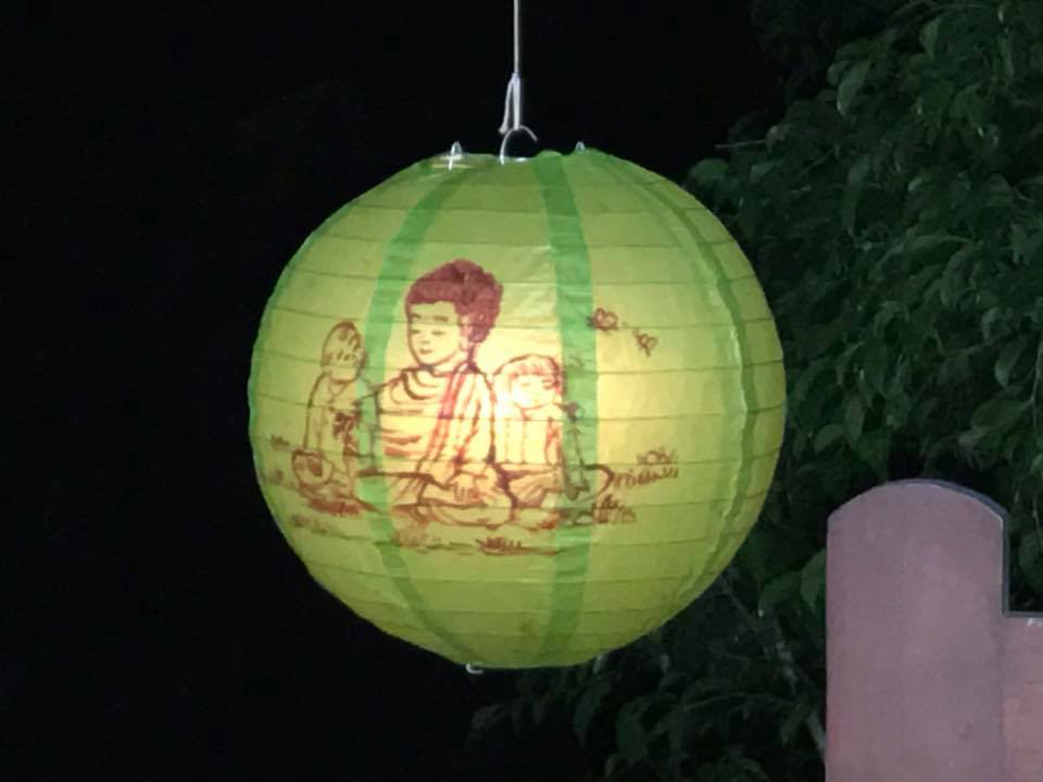 Lồng đèn trung thu 'Đức Phật với tuổi thơ'