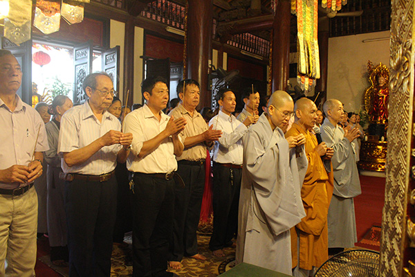 Hà Nội: Lễ nhập tự và lễ tắm Phật chùa Khô