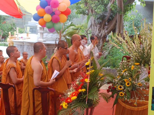 Bình Phước: Tịnh xá Ngọc Chơn mừng lễ Phật đản