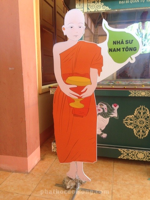 Triển lãm y phục tu sĩ Phật giáo Nam Tông