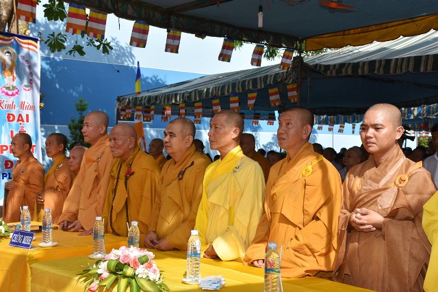 Bến Tre: Chùa Linh Quang mừng Phật Thích Ca đản sanh