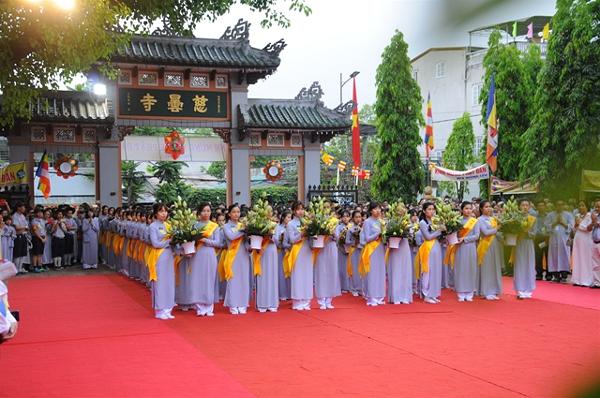 Huế: Lễ Phật đản chính thức tại chùa Từ Đàm PL: 2561