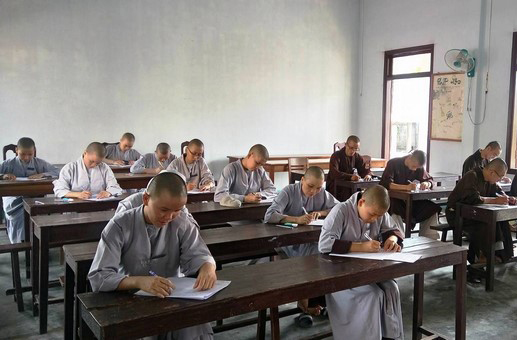 Trường trung cấp Phật học Quảng Nam thi cuối năm 