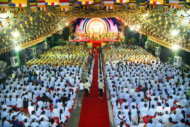 Trọng thể đại lễ Phật đản Tp. Biên Hòa 2016 