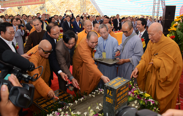 Hà Nội: Lễ đặt đá xây dựng Thiền viện Trúc Lâm Tây Trúc 