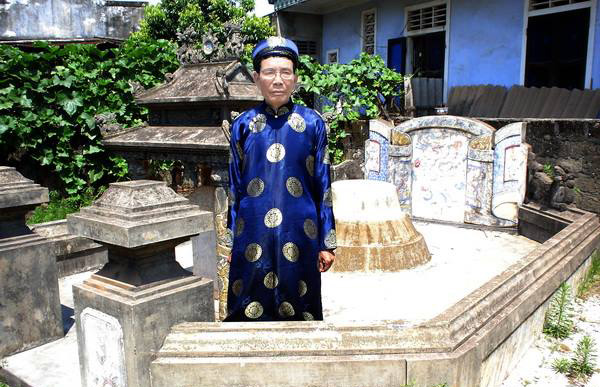 Xây mộ cho cọp làng Thủ Lễ - Huế 