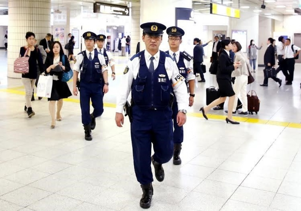 Nhật Bản: Cảnh sát đang phá một đường dây giả sư 
