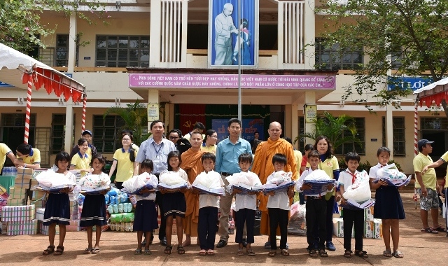 Tịnh xá Lộc Uyển từ thiện tại Bình Long 