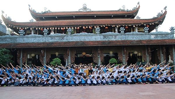 Hà Nội: Hơn hơn 250 học sinh dự lễ cầu nguyện - tư vấn mùa thi năm 2017 tại Chùa Tăng Phúc