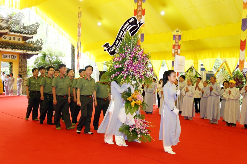 Các phái đoàn viếng tang lễ HT. Thích Quang Đạo ngày 18/7