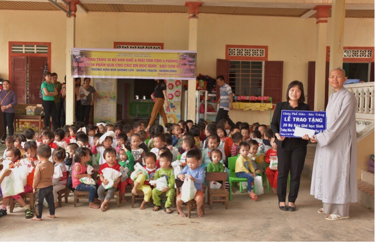 Chùa Phổ Giác cứu trợ tại Quảng Bình 