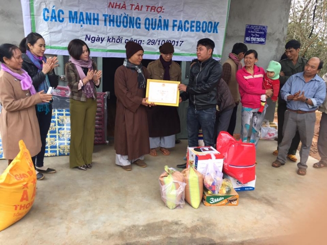 Đăk Nông: Chùa Liên Hoa tặng 2 nhà tình thương dịp Tết vì người nghèo 2018