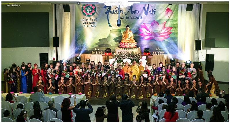 Phật tử Việt ở Cộng hòa Séc hoan hỷ đón năm mới 
