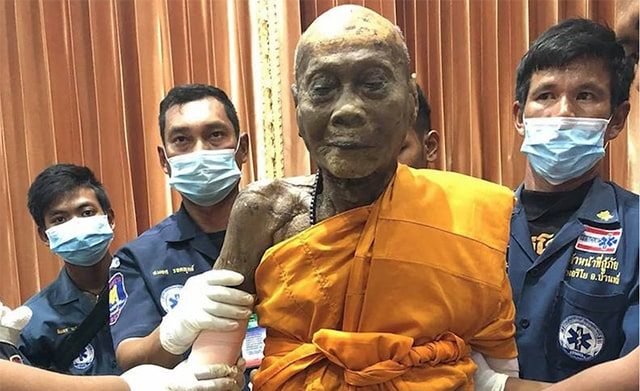 Thái Lan: Nhà sư 92 tuổi viên tịch sau 2 tháng vẫn còn nguyên vẹn