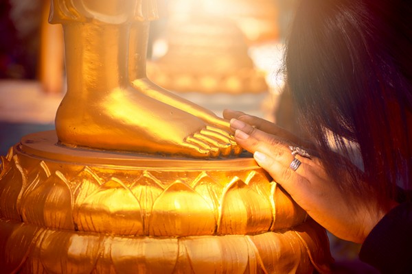 Đức Phật có phủ nhận việc cầu nguyện? 