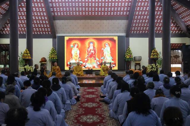 Hà Nội: Khóa tu 'Hướng về Tịnh độ' mừng ngày Khánh đản Đức Phật A Di Đà 