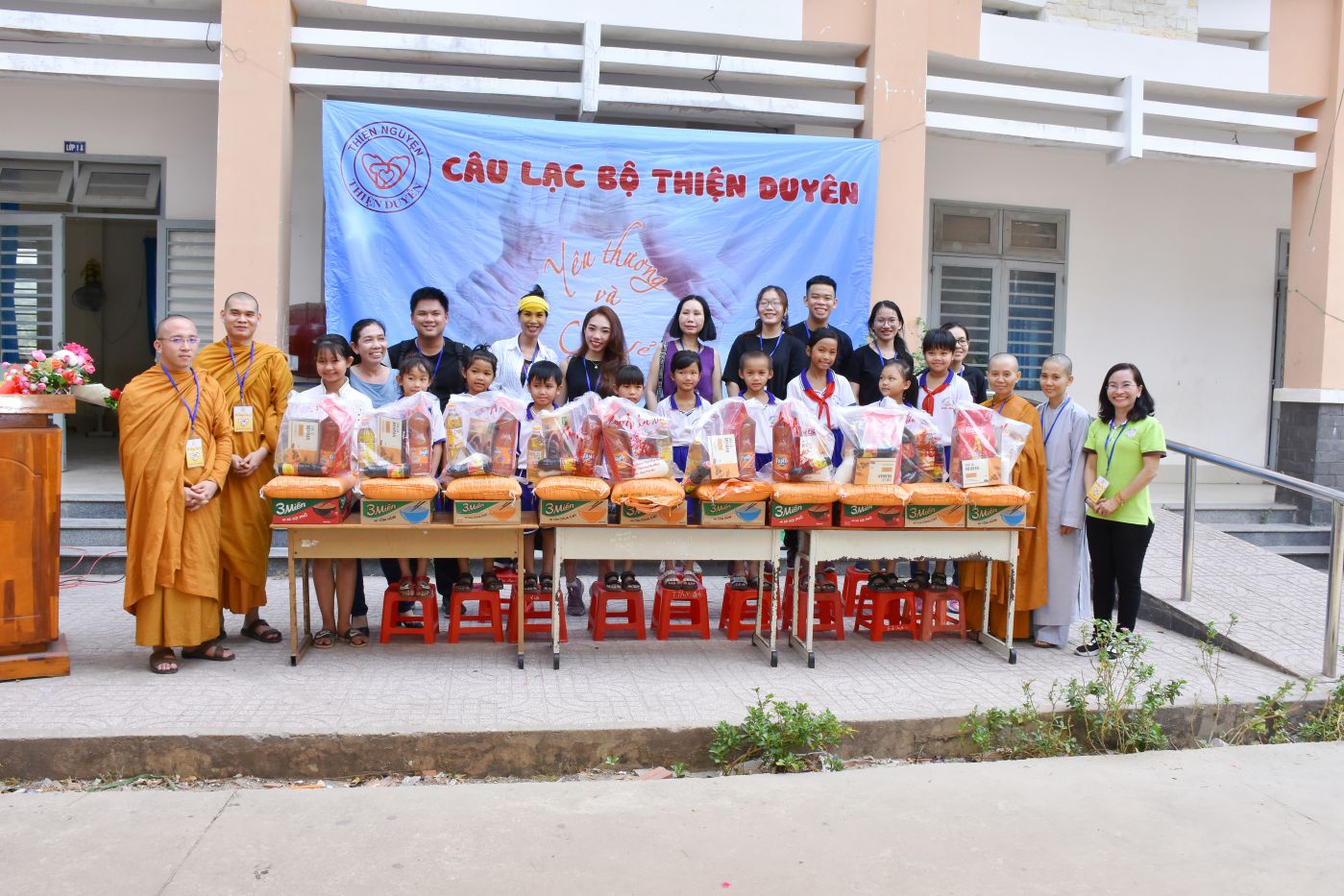 CLB Thiện Duyên từ thiện cuối năm tại Tây Ninh 