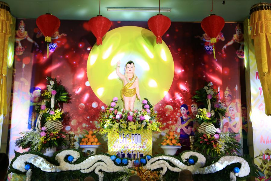 Ban Văn hóa GHPGVN Quận 6 tổ chức đêm văn nghệ kính mừng Đại lễ Phật đản  