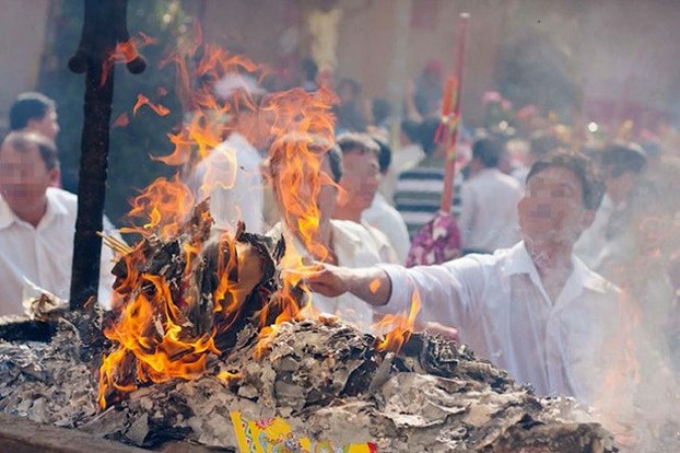 Đề nghị bỏ đốt vàng mã tại cơ sở thờ tự Phật giáo
