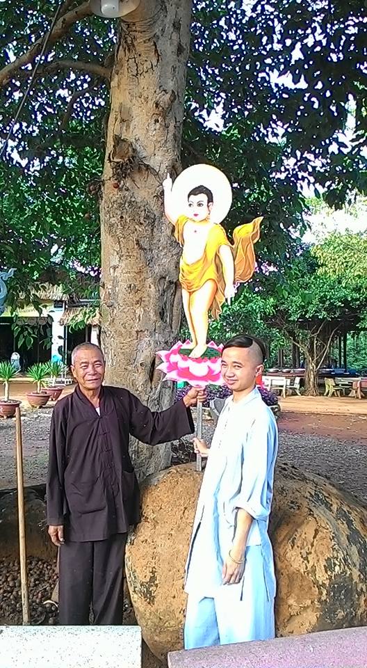 Tượng Phật đản sanh 3D tôn trí Đại lễ Phật đản 2019