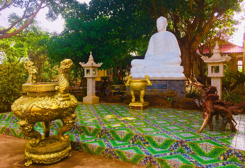 Câu đối Cổng tam quan chùa Pháp Bảo - Đăk Lắk