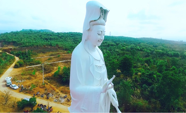 Quảng Trị: Chùa Sơn Thành tượng đài Quán Thế Âm cao 25m