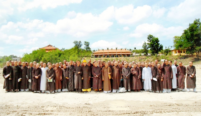 Kỷ niệm Trung cấp Phật Học Đồng Nai khóa VI (2009-2013)