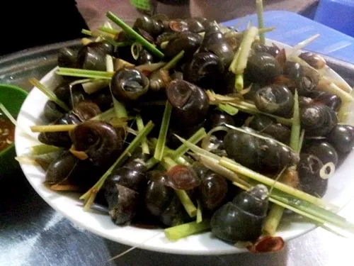 10 món ăn đường phố Hà Nội cho ngày đông lạnh image-1731725629280