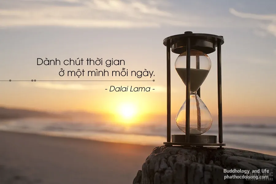 18 nguyên tắc sống của Đức Đạt Lai Lạt Ma giúp bạn không mắc sai lầm image-1731748104196