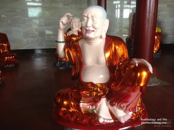 18 tượng La Hán gỗ mít chùa Mãn Nguyệt - Hà Tĩnh image-1731921374073