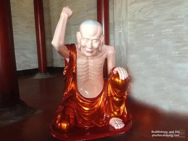 18 tượng La Hán gỗ mít chùa Mãn Nguyệt - Hà Tĩnh image-1731921380523