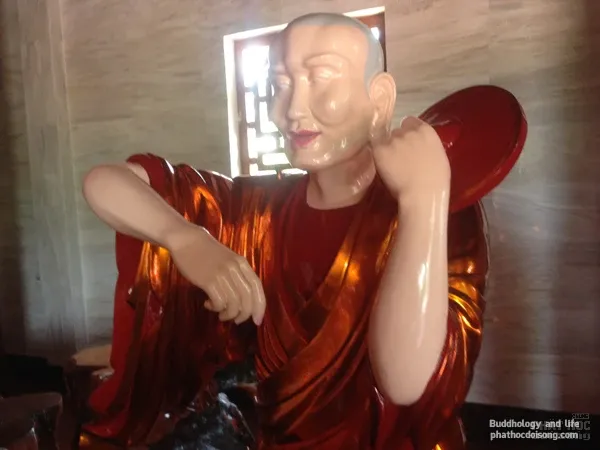 18 tượng La Hán gỗ mít chùa Mãn Nguyệt - Hà Tĩnh image-1731921382075