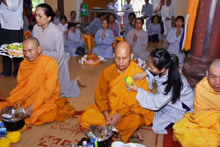 Bà Rịa – Vũng Tàu: Tịnh xá Quang Minh tổ chức lễ vu lan Pl 2562 5 Bà Rịa – Vũng Tàu: Tịnh xá Quang Minh tổ chức lễ vu lan Pl 2562 image-1731943371366