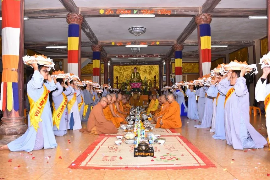 Bà Rịa – Vũng Tàu: Tịnh xá Quang Minh tổ chức lễ vu lan Pl 2562 9 Bà Rịa – Vũng Tàu: Tịnh xá Quang Minh tổ chức lễ vu lan Pl 2562 image-1731943375050