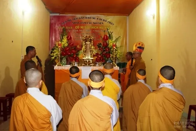 Ban trị sự Phật giáo tỉnh Đắk Nông viếng Lễ tang Ni sư trụ trì Chùa Thiện Đạo image-1731945748057