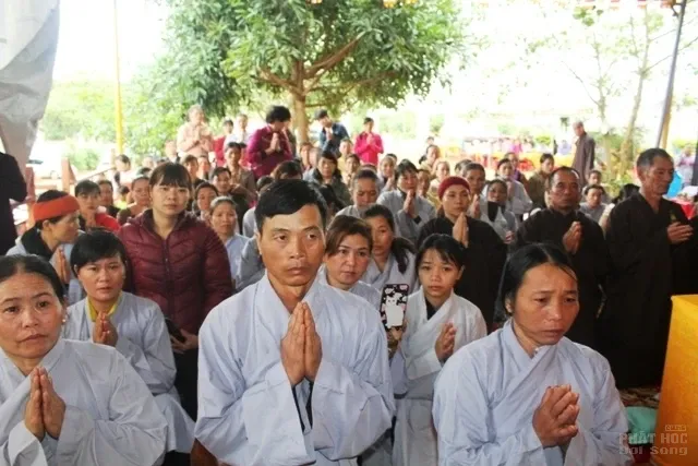 Ban trị sự Phật giáo tỉnh Đắk Nông viếng Lễ tang Ni sư trụ trì Chùa Thiện Đạo image-1731945748776