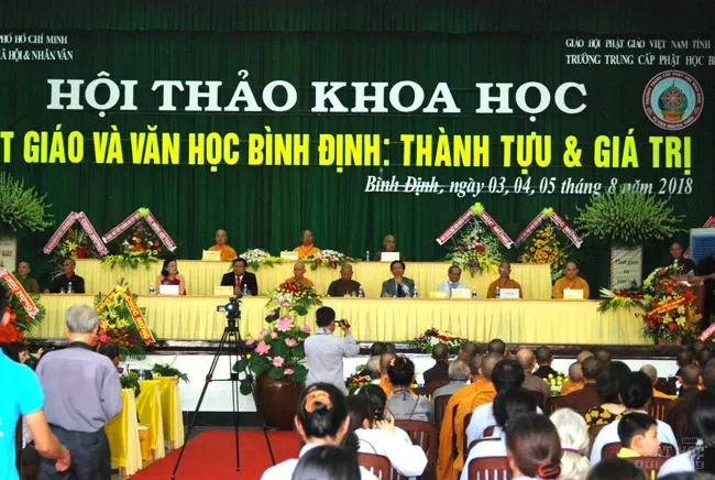 Bế mạc Hội thảo Phật giáo và Văn học Bình Định 'Thành tựu và giá trị' 2 Bế mạc Hội thảo Phật giáo và Văn học Bình Định 'Thành tựu và giá trị' image-1732291458361