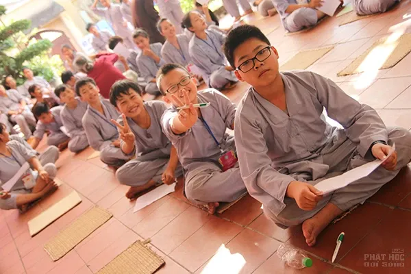 Bế mạc khoá tu mùa hè chùa Tăng Phúc 2017 29 Bế mạc khoá tu mùa hè chùa Tăng Phúc 2017 image-1731935445733