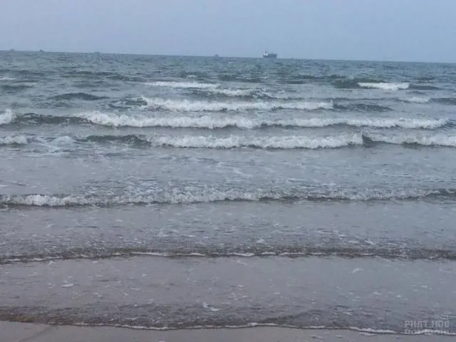 Biển Cửa Lò buồn tênh image-1731920840195