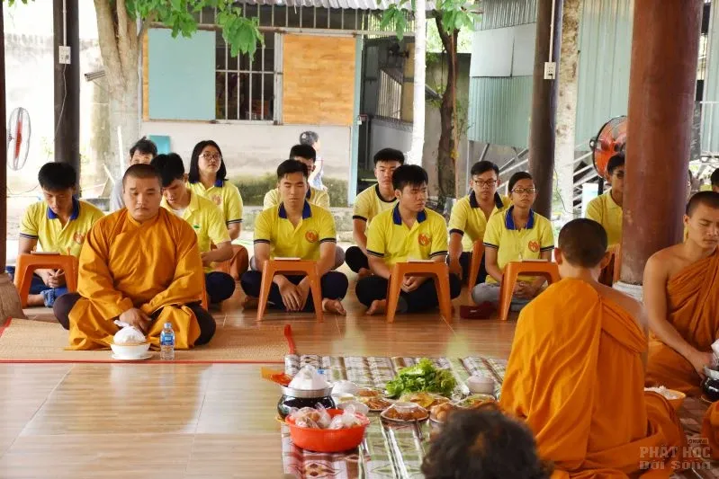 Bình Chánh: Giỗ cụ Huệ Ngọc người khai sơn tịnh thất Kỳ Viên image-1731943324361