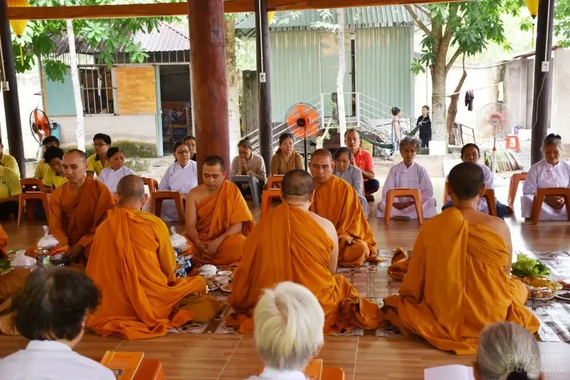 Bình Chánh: Giỗ cụ Huệ Ngọc người khai sơn tịnh thất Kỳ Viên image-1731943325281