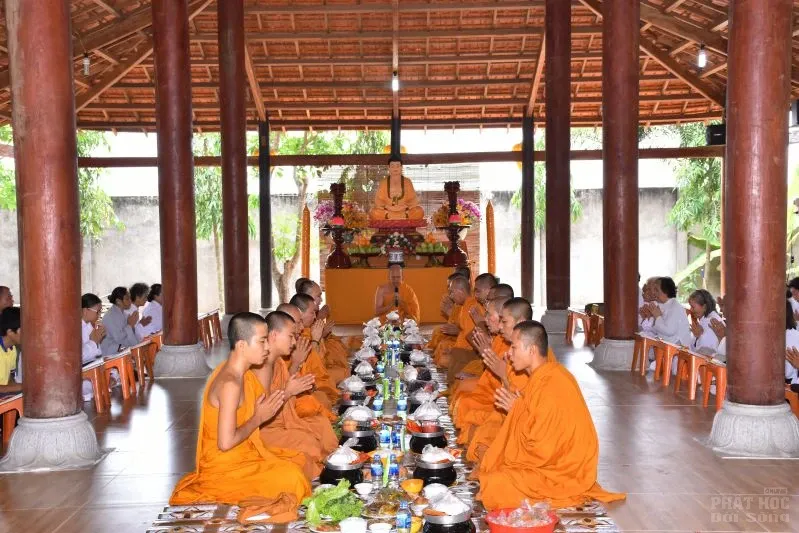 Bình Chánh: Giỗ cụ Huệ Ngọc người khai sơn tịnh thất Kỳ Viên image-1731943328802