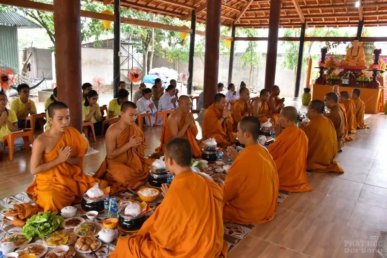 Bình Chánh: Giỗ cụ Huệ Ngọc người khai sơn tịnh thất Kỳ Viên image-1731943329688