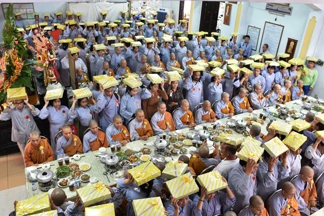 Bình Chánh: Lễ Bế Giảng Khóa An Cư – Hạ Trường Ni 22 Bình Chánh: Lễ Bế Giảng Khóa An Cư – Hạ Trường Ni image-1731940488489