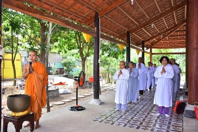 Bình Chánh: Tịnh thất Kỳ Viên lần đầu khai giảng lớp Bát Quan Trai 5 Bình Chánh: Tịnh thất Kỳ Viên lần đầu khai giảng lớp Bát Quan Trai image-1731943101464